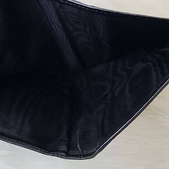 💯 Authentic Chanel Long Wallet 🍀 - Picture 10 of 13